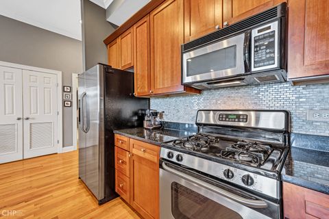 Tiny photo for 2934 W Montrose Avenue #303, Chicago, IL 60618 (MLS # 12631666)
