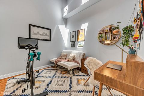Tiny photo for 2934 W Montrose Avenue #303, Chicago, IL 60618 (MLS # 12631666)