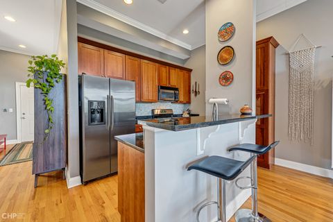 Tiny photo for 2934 W Montrose Avenue #303, Chicago, IL 60618 (MLS # 12631666)