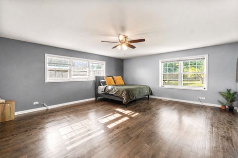 Tiny photo for 40233 N Lakeview Avenue, Antioch, IL 60002 (MLS # 12689039)