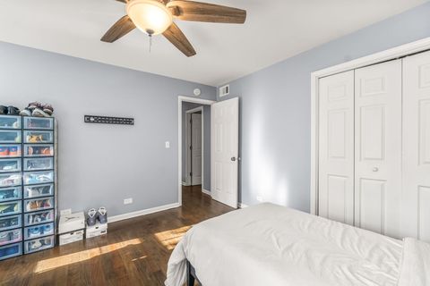 Tiny photo for 40233 N Lakeview Avenue, Antioch, IL 60002 (MLS # 12689039)