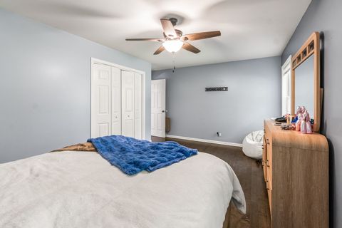 Tiny photo for 40233 N Lakeview Avenue, Antioch, IL 60002 (MLS # 12689039)