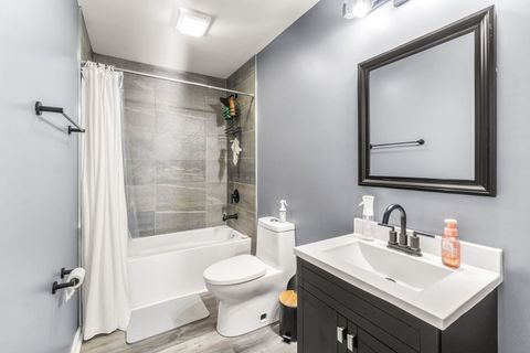 Tiny photo for 40233 N Lakeview Avenue, Antioch, IL 60002 (MLS # 12689039)