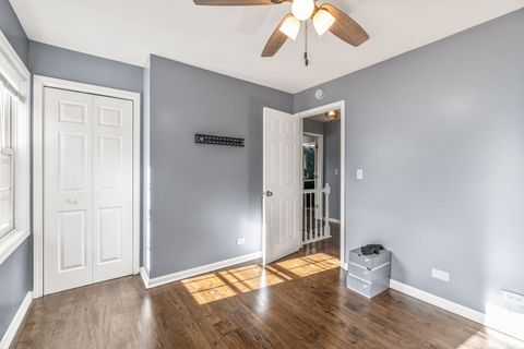 Tiny photo for 40233 N Lakeview Avenue, Antioch, IL 60002 (MLS # 12689039)