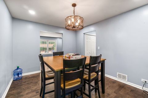 Tiny photo for 40233 N Lakeview Avenue, Antioch, IL 60002 (MLS # 12689039)