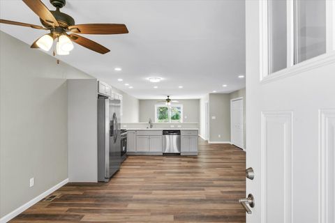 Tiny photo for 207 E Fairfield Street, Fisher, IL 61843 (MLS # 12377593)