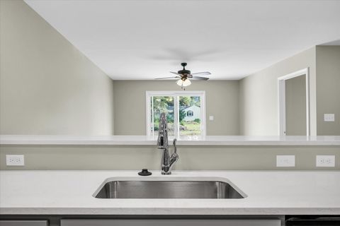 Tiny photo for 207 E Fairfield Street, Fisher, IL 61843 (MLS # 12377593)