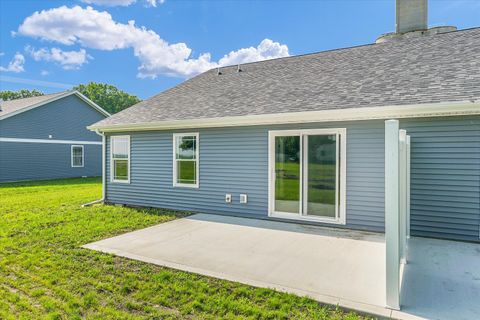 Tiny photo for 207 E Fairfield Street, Fisher, IL 61843 (MLS # 12377593)