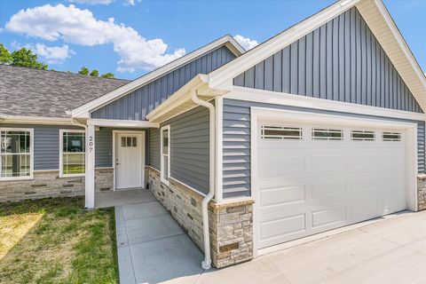 Tiny photo for 207 E Fairfield Street, Fisher, IL 61843 (MLS # 12377593)