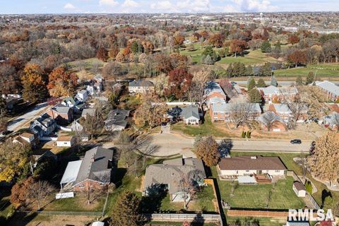 Tiny photo for 3209 E 18TH Place, Davenport, IA 52803 (MLS # QC4269475)