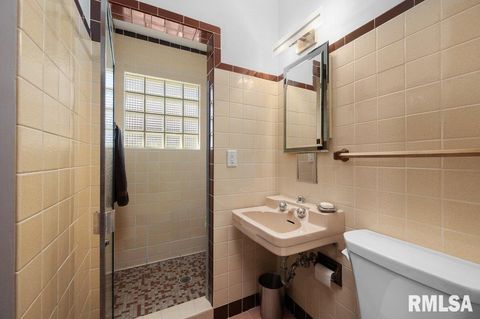 Tiny photo for 3209 E 18TH Place, Davenport, IA 52803 (MLS # QC4269475)