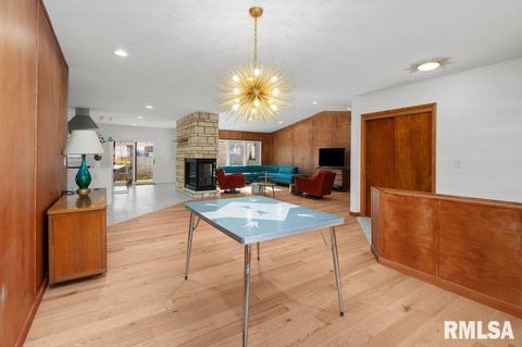 Tiny photo for 3209 E 18TH Place, Davenport, IA 52803 (MLS # QC4269475)