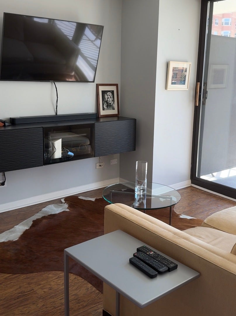 33 W Delaware Place 11C