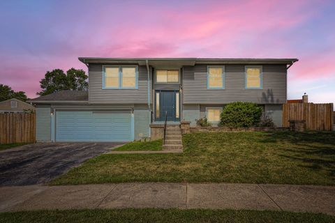 Photo of 5611 Allemong Drive, Matteson, IL 60443 (MLS # 12701229)