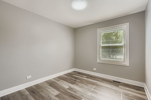 Tiny photo for 5611 Allemong Drive, Matteson, IL 60443 (MLS # 12701229)