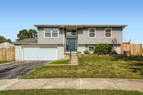 Tiny photo for 5611 Allemong Drive, Matteson, IL 60443 (MLS # 12701229)