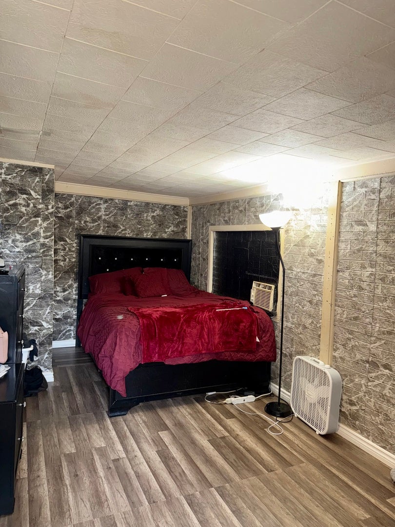 2015 CHESTNUT Street
