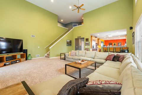 Tiny photo for 809 Magnuson Court, Barrington, IL 60010 (MLS # 12482606)