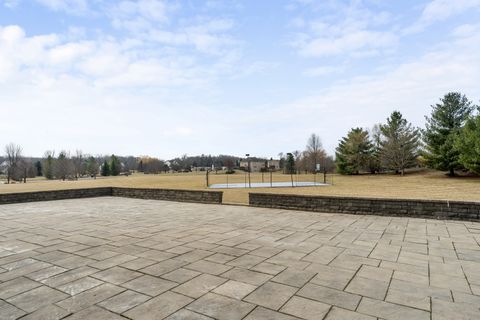 Tiny photo for 809 Magnuson Court, Barrington, IL 60010 (MLS # 12482606)