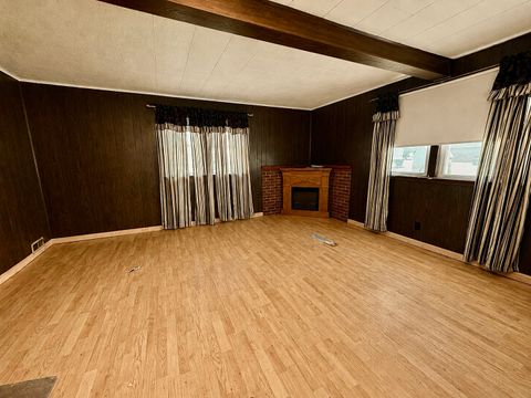 Tiny photo for 1607 Ferry Street, Metropolis, IL 62960 (MLS # 12676566)