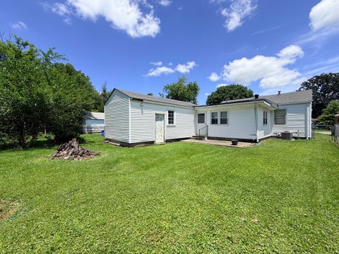 Tiny photo for 1607 Ferry Street, Metropolis, IL 62960 (MLS # 12676566)