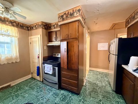 Tiny photo for 1607 Ferry Street, Metropolis, IL 62960 (MLS # 12676566)