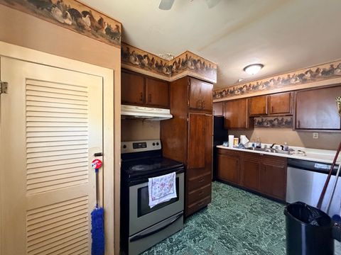 Tiny photo for 1607 Ferry Street, Metropolis, IL 62960 (MLS # 12676566)
