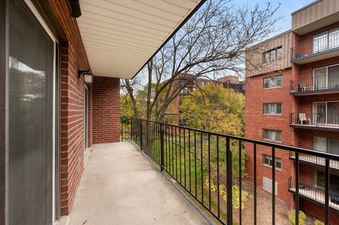 Tiny photo for 127 Acacia Circle #304, Indian Head Park, IL 60525 (MLS # 12507523)