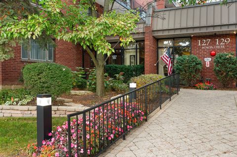 Photo of 127 Acacia Circle #304, Indian Head Park, IL 60525 (MLS # 12507523)