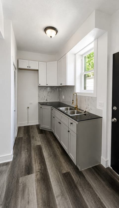 Tiny photo for 8156 S King Drive, Chicago, IL 60619 (MLS # 12702806)
