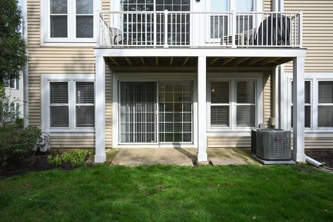 Tiny photo for 274 Greensboro Court #5, Elk Grove Village, IL 60007 (MLS # 12617846)