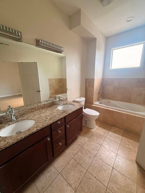 Tiny photo for 2419 W MADISON Street #3, Chicago, IL 60612 (MLS # 12750578)