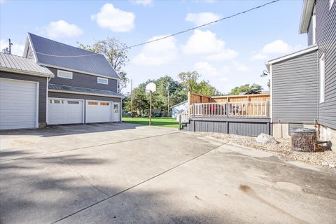 Tiny photo for 309 E Hickory Street, Chatsworth, IL 60921 (MLS # 12767614)