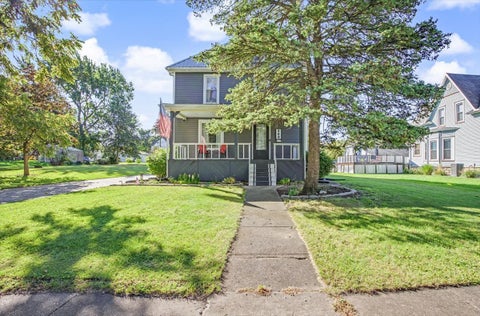 Tiny photo for 309 E Hickory Street, Chatsworth, IL 60921 (MLS # 12767614)