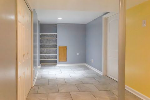 Tiny photo for 431 Longwood Drive, Chicago Heights, IL 60411 (MLS # 12548516)