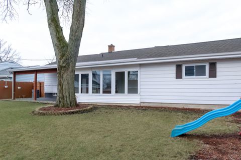 Tiny photo for 431 Longwood Drive, Chicago Heights, IL 60411 (MLS # 12548516)