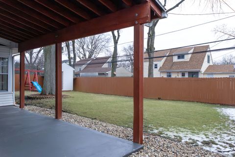 Tiny photo for 431 Longwood Drive, Chicago Heights, IL 60411 (MLS # 12548516)