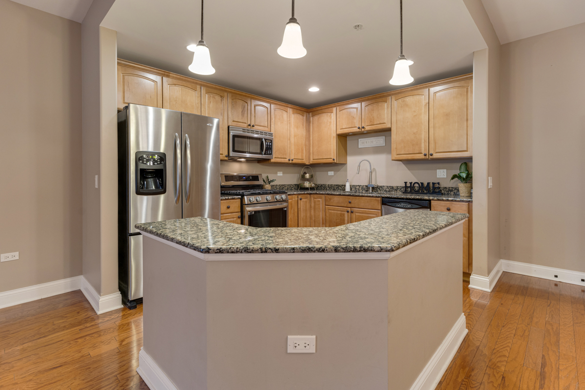 1210 N Foxdale Drive 2-213