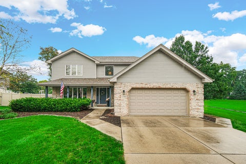 Photo of 1960 Harvard Lane, New Lenox, IL 60451 (MLS # 12765244)