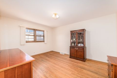 Tiny photo for 8516 N Ozanam Avenue, Niles, IL 60714 (MLS # 12583926)