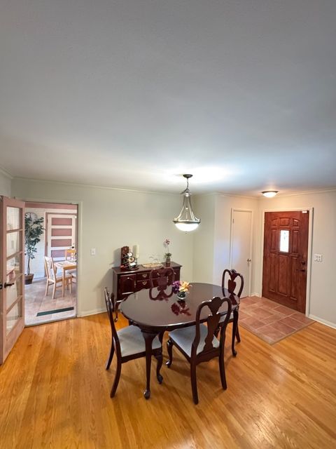 Tiny photo for 901 Brookline Lane, Park Ridge, IL 60068 (MLS # 12623705)
