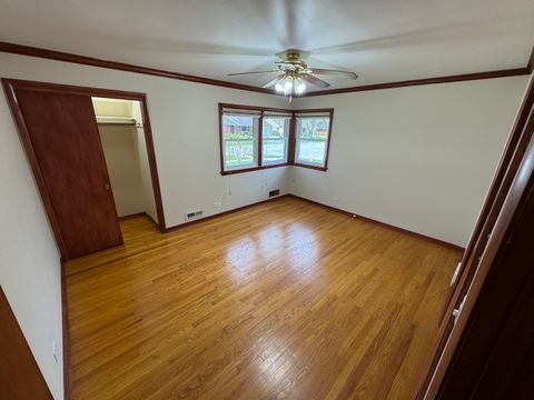 Tiny photo for 901 Brookline Lane, Park Ridge, IL 60068 (MLS # 12623705)