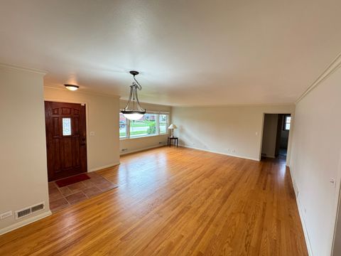Tiny photo for 901 Brookline Lane, Park Ridge, IL 60068 (MLS # 12623705)