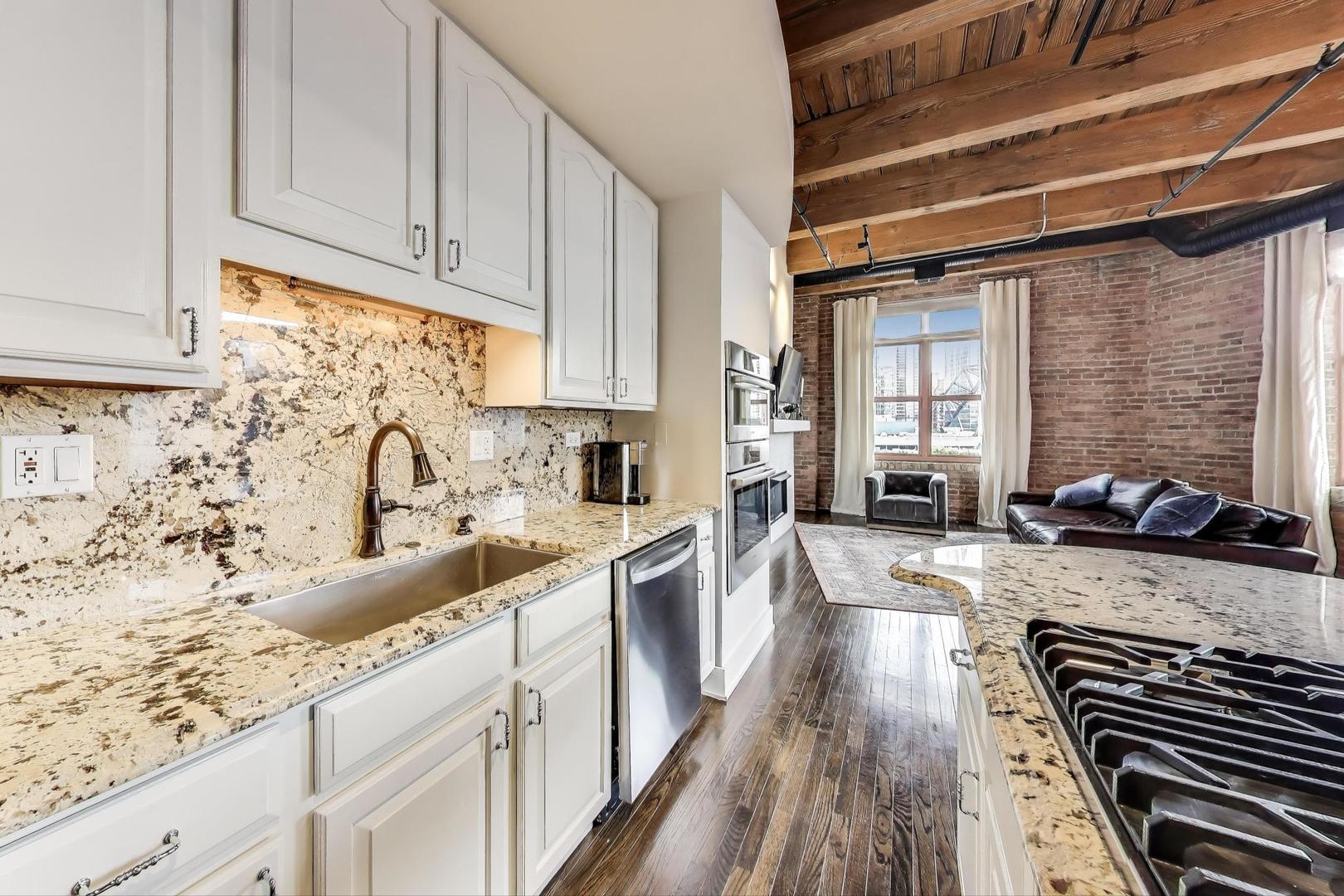 360 W Illinois Street 503