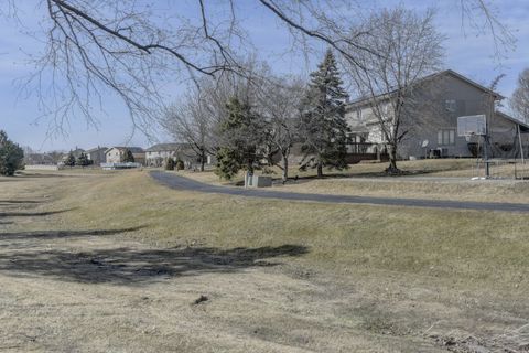 Tiny photo for 8502 Meadows Edge Trail, Tinley Park, IL 60487 (MLS # 12580789)