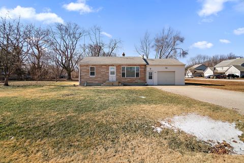 Photo of 104 S English Street, Braidwood, IL 60408 (MLS # 12448604)