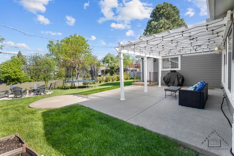 Tiny photo for 575 Olive Street, Hoffman Estates, IL 60169 (MLS # 12633296)