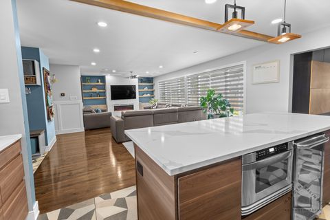 Tiny photo for 575 Olive Street, Hoffman Estates, IL 60169 (MLS # 12633296)
