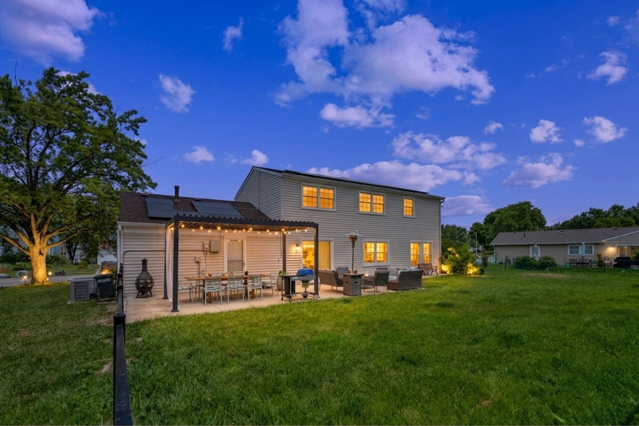407 N Braintree Drive