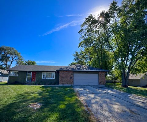 Photo of 1671 Sheffer Road, Aurora, IL 60505 (MLS # 12491155)